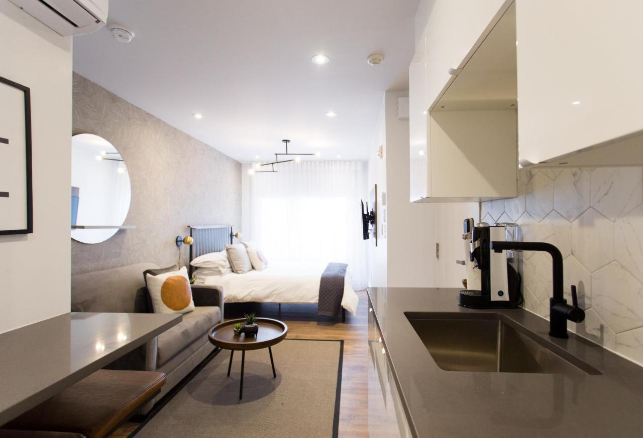 Romantic Studio In The Heart Of Little Italy By Den Stays Montréal Kültér fotó