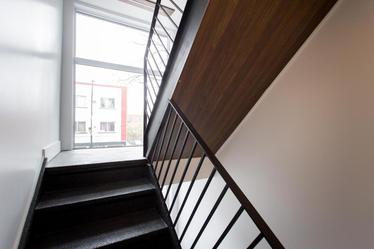Romantic Studio In The Heart Of Little Italy By Den Stays Montréal Kültér fotó